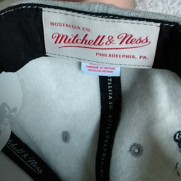 Mitchell &Ness snapback cap - Picture 8 of 8